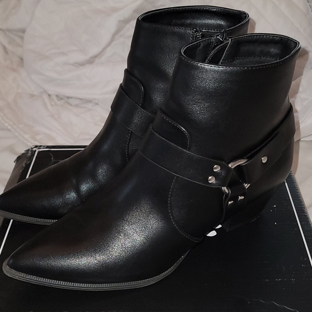 Black boots